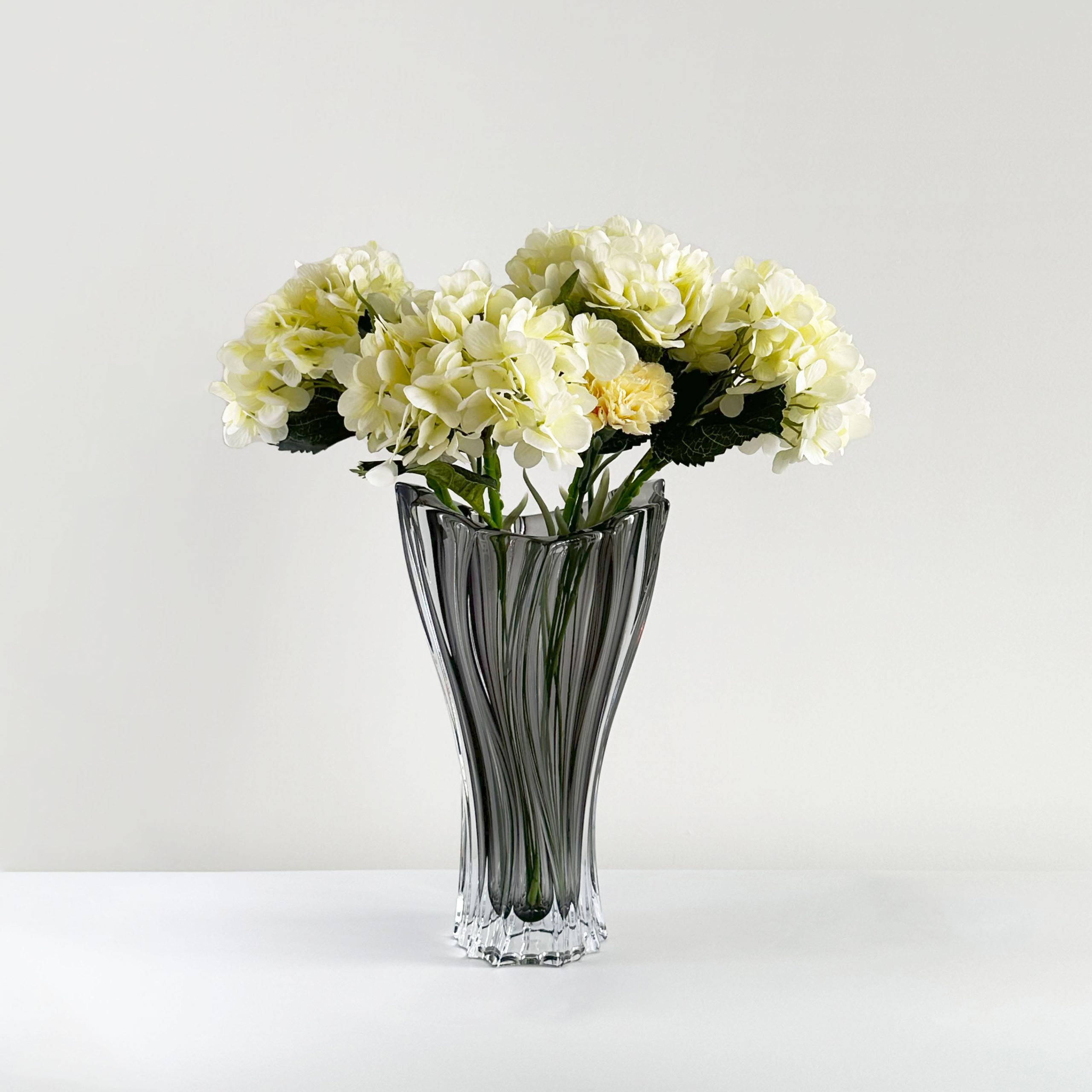 bohemia-saigon-plantica-vase-grey-8kg97
